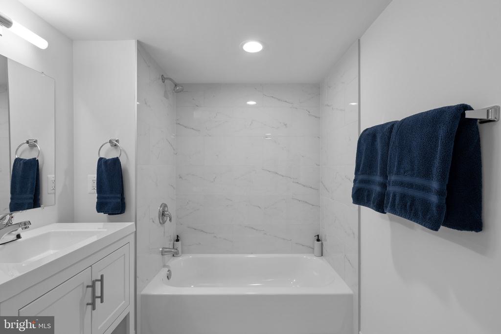 10126 RENFREW ROAD