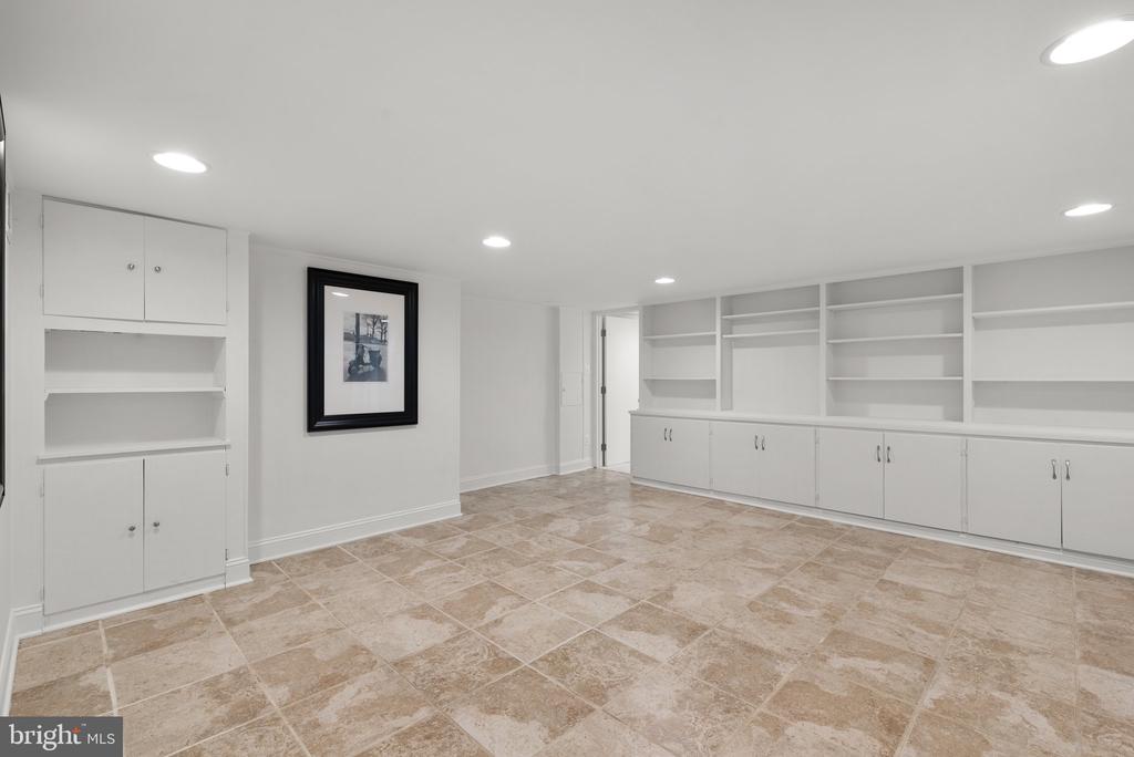 10126 RENFREW ROAD