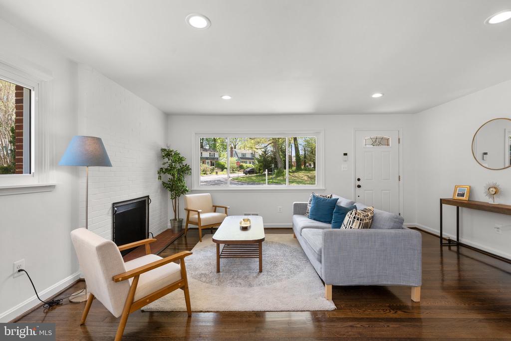10126 RENFREW ROAD