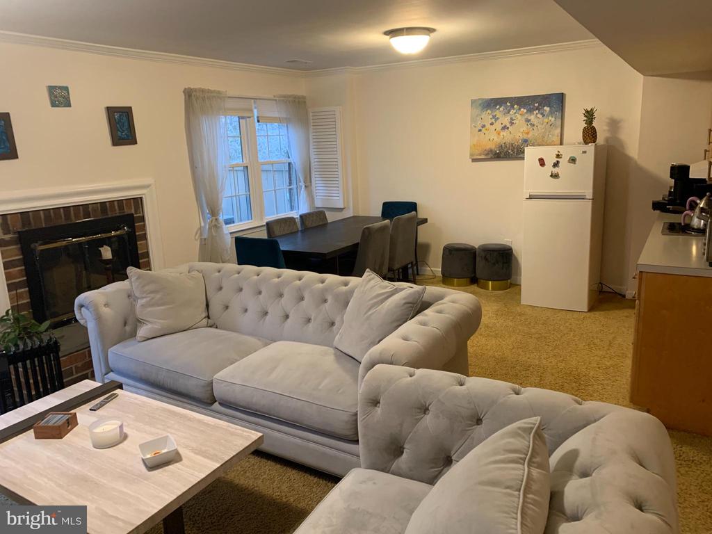 5800 EDSON. LANE Unit: 2