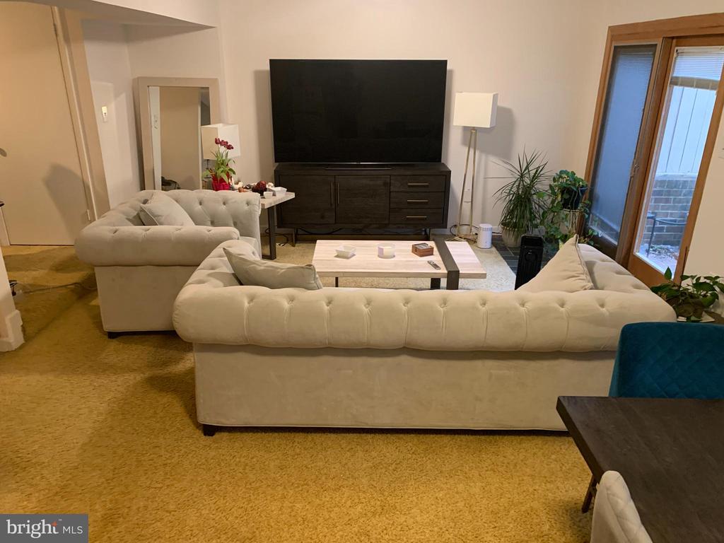 5800 EDSON. LANE Unit: 2
