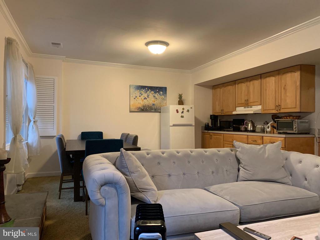 5800 EDSON. LANE Unit: 2