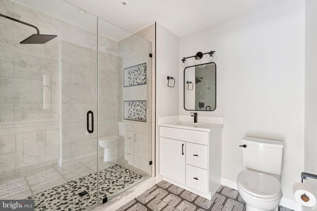 164 KENDRICK PLACE Unit: 164-16