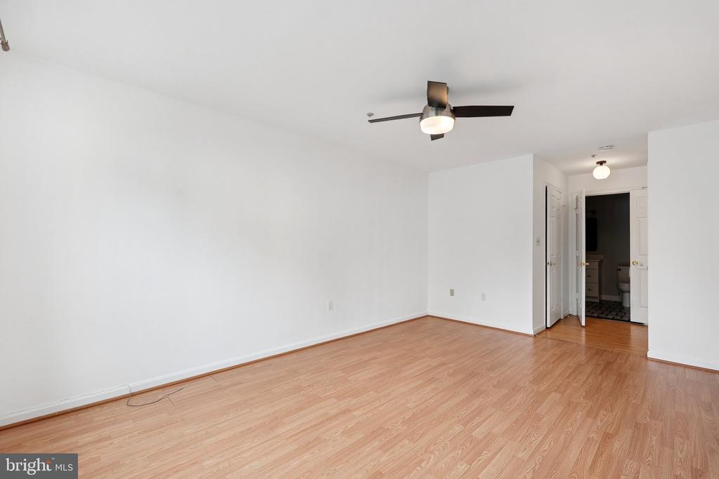 164 KENDRICK PLACE Unit: 164-16