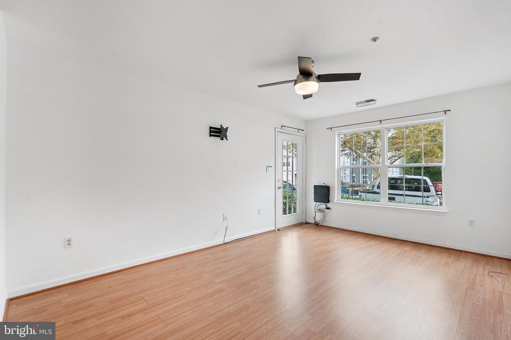 164 KENDRICK PLACE Unit: 164-16
