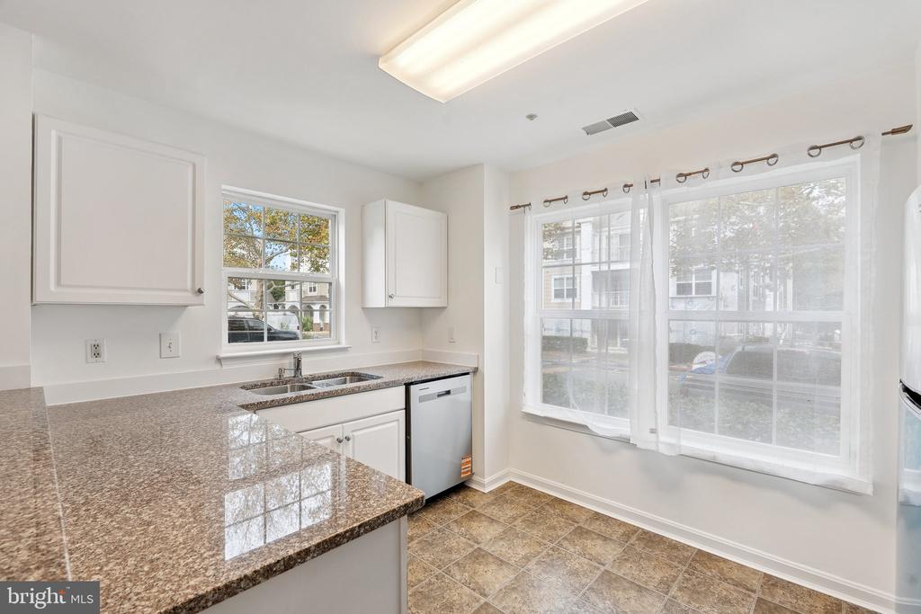 164 KENDRICK PLACE Unit: 164-16