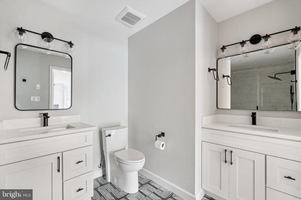 164 KENDRICK PLACE Unit: 164-16