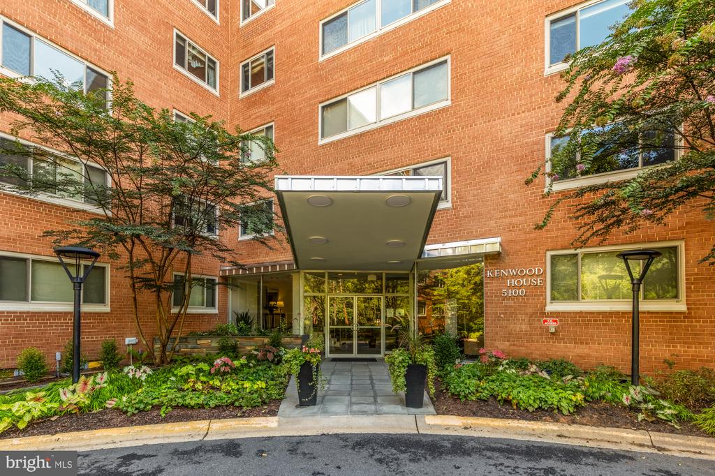 5100 DORSET AVENUE Unit: 308