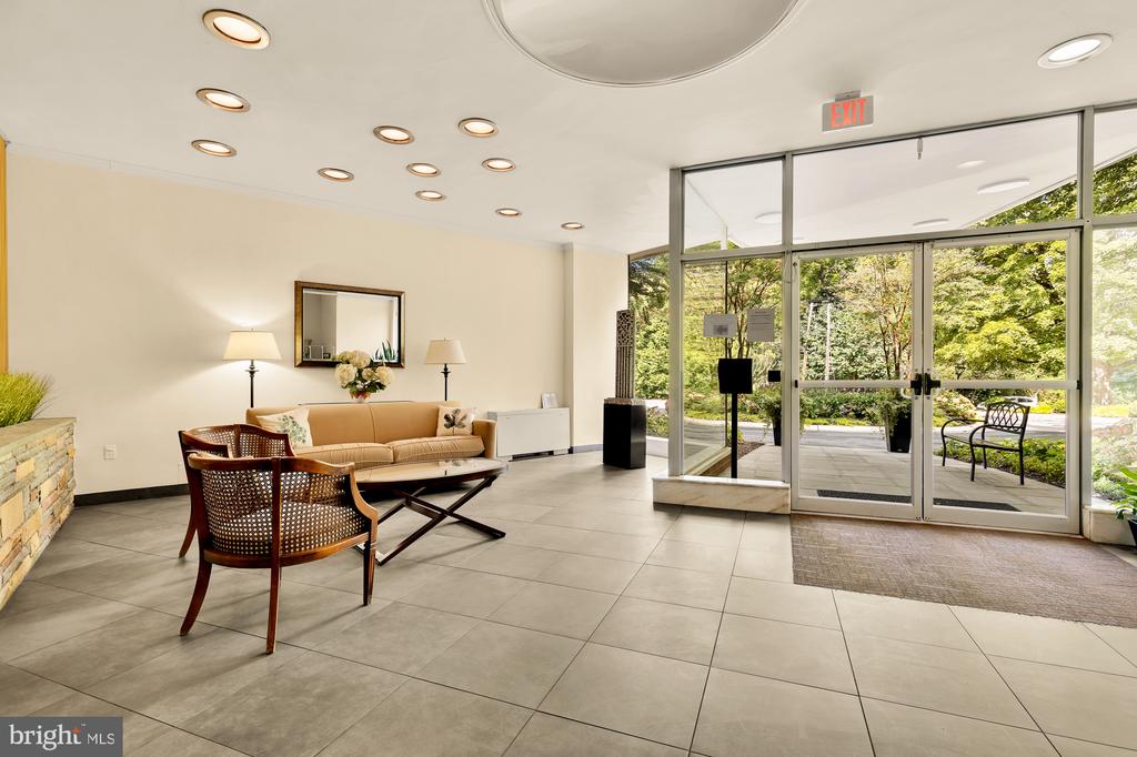 5100 DORSET AVENUE Unit: 308