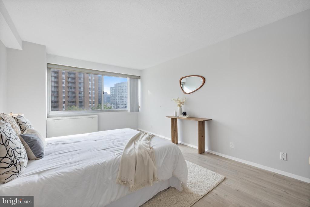 4515 WILLARD AVENUE Unit: 1203S