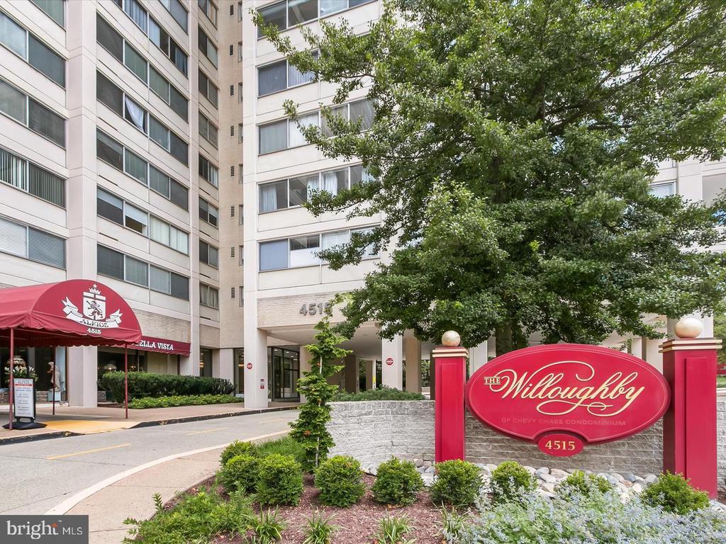 4515 WILLARD AVENUE Unit: 1203S