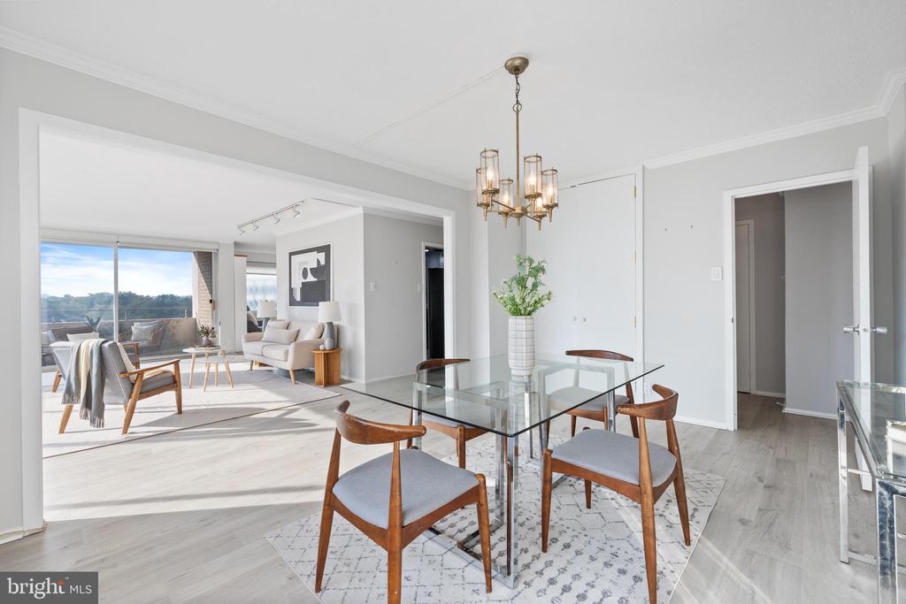 4515 WILLARD AVENUE Unit: 1203S
