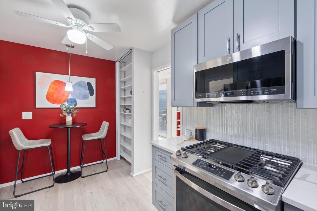 4515 WILLARD AVENUE Unit: 1203S