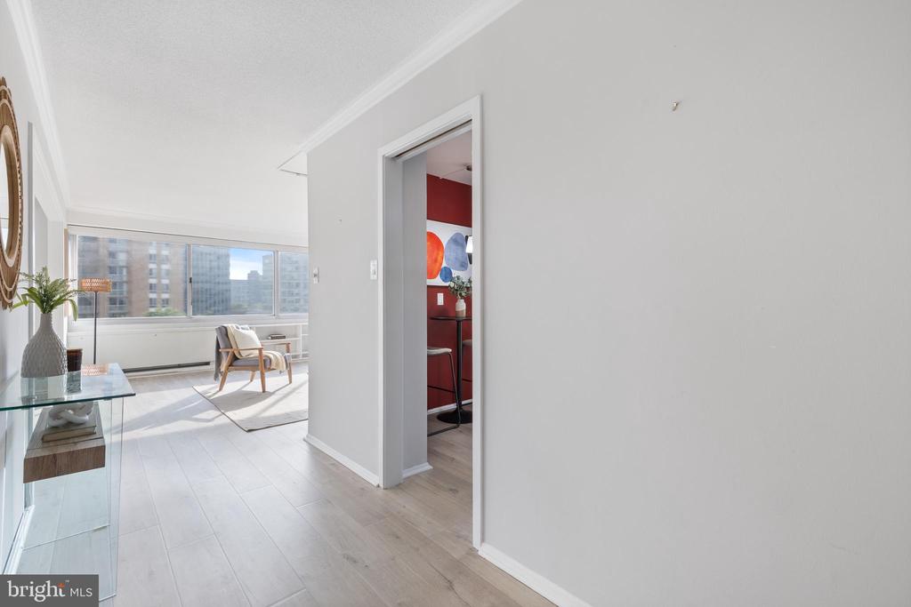 4515 WILLARD AVENUE Unit: 1203S