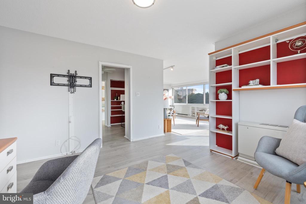 4515 WILLARD AVENUE Unit: 1203S
