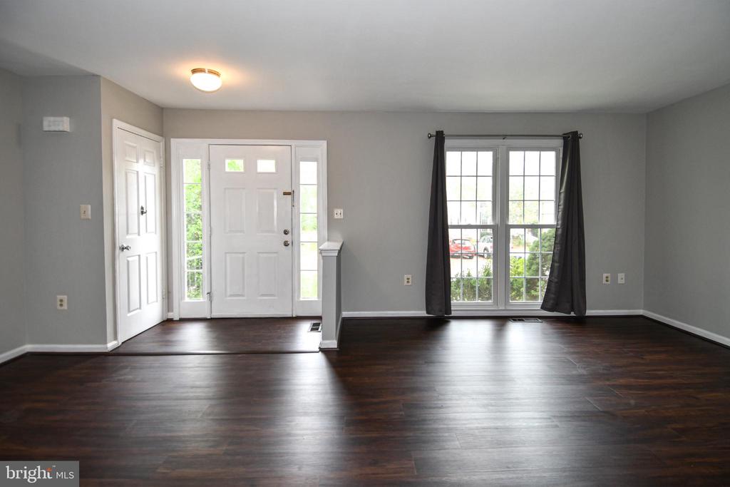13216 COUNTRY RIDGE DRIVE