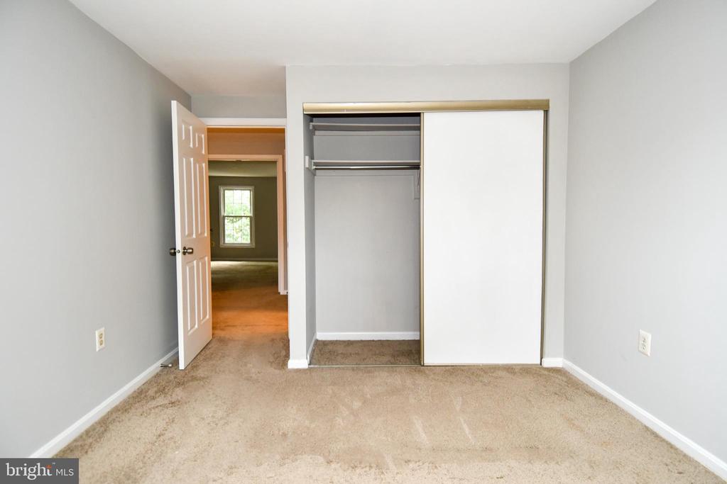 13216 COUNTRY RIDGE DRIVE