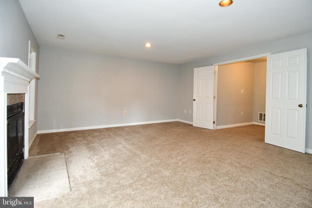 13216 COUNTRY RIDGE DRIVE