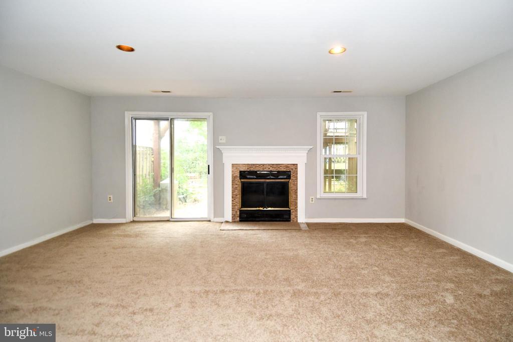 13216 COUNTRY RIDGE DRIVE