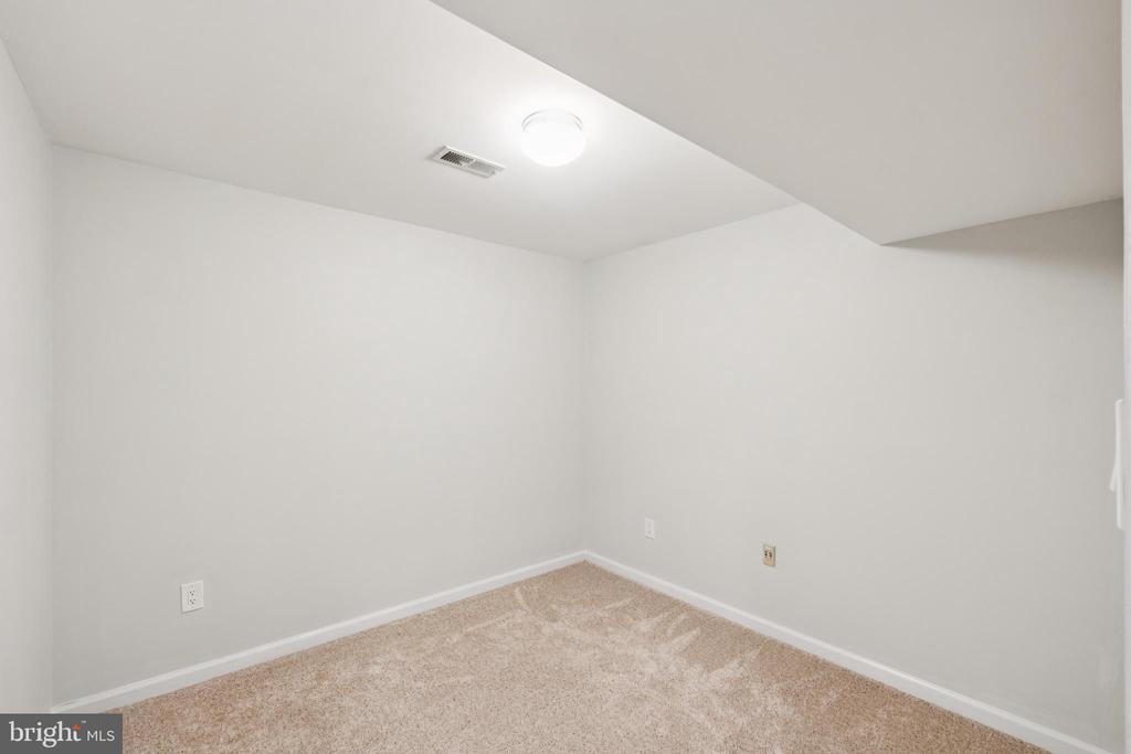 18616 SHADOWRIDGE TERRACE