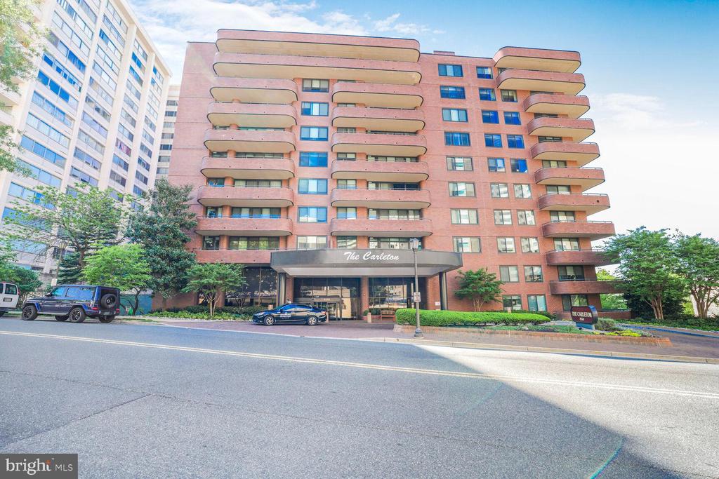 4550 N PARK AVENUE Unit: 707