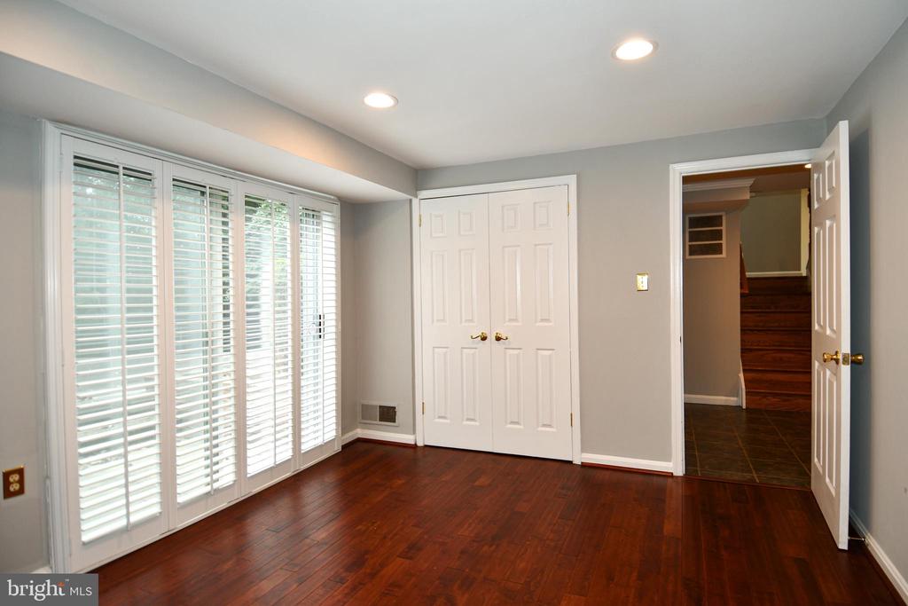 4100 DEWMAR COURT
