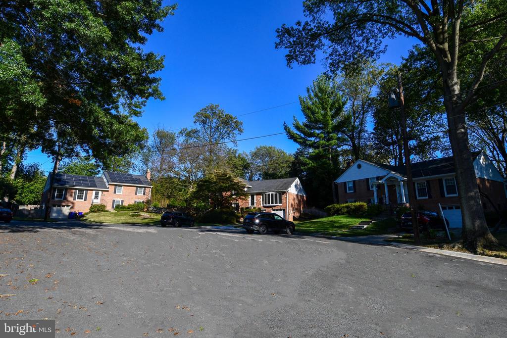 4100 DEWMAR COURT