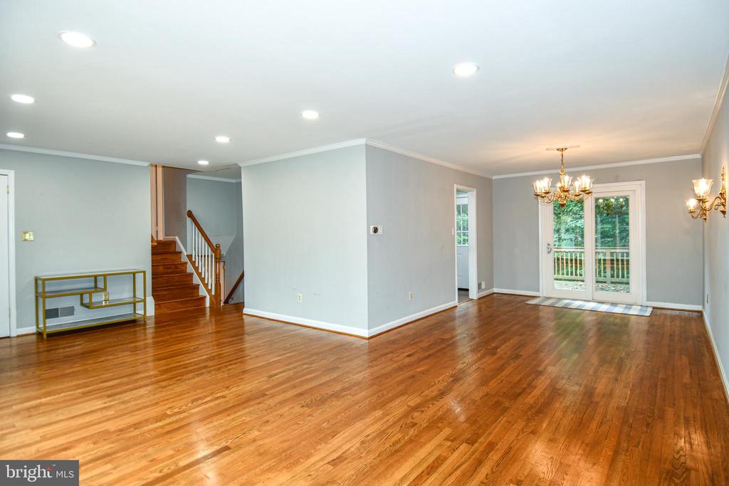 4100 DEWMAR COURT