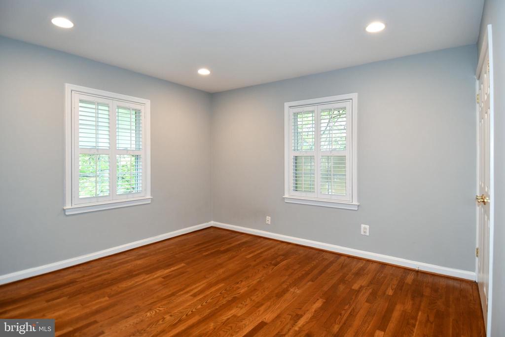 4100 DEWMAR COURT