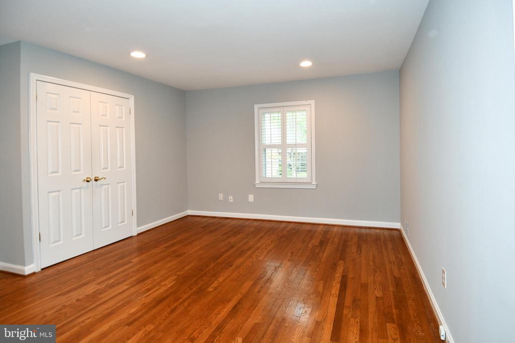4100 DEWMAR COURT