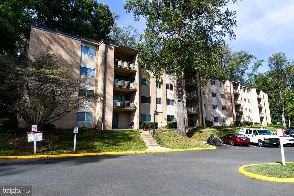 12415 BRAXFIELD COURT Unit: 15