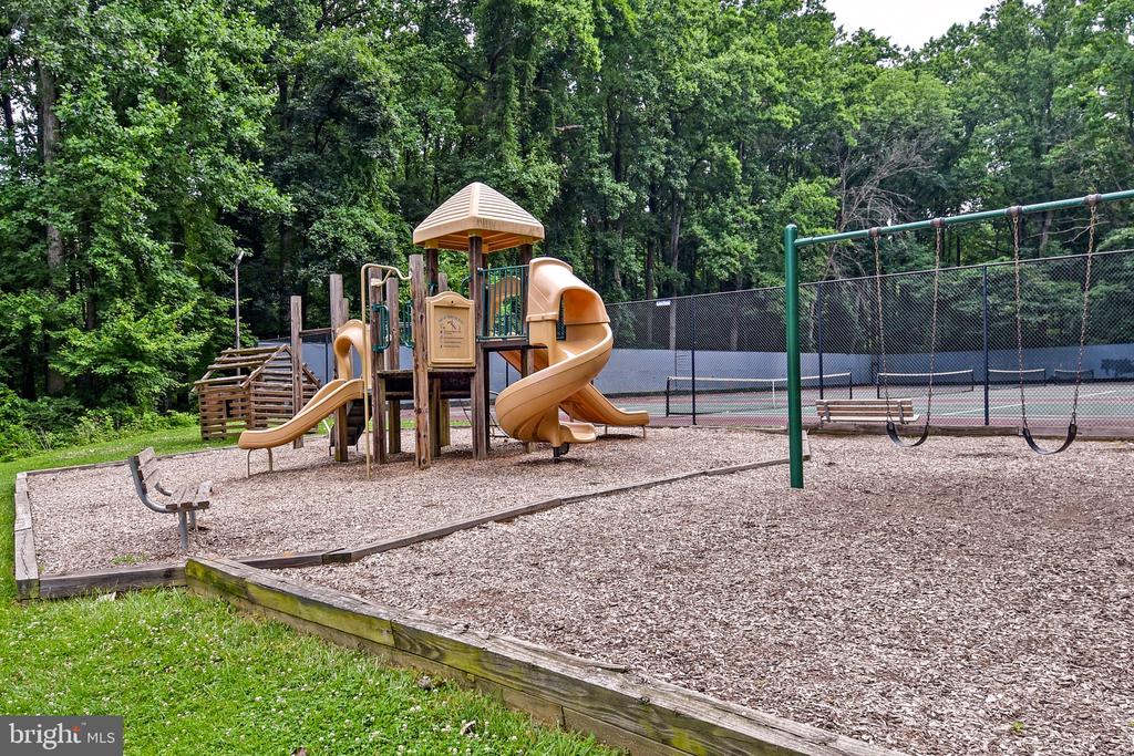 12415 BRAXFIELD COURT Unit: 15