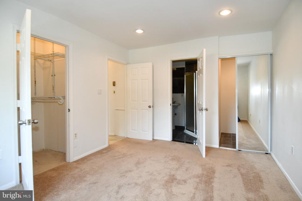 12415 BRAXFIELD COURT Unit: 15
