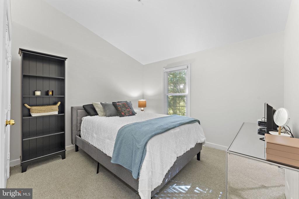 10934 ROCKY MOUNT WAY