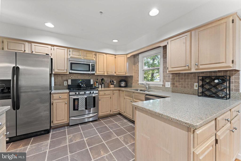 10934 ROCKY MOUNT WAY