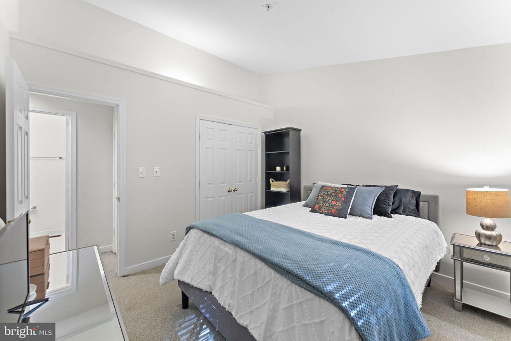 10934 ROCKY MOUNT WAY