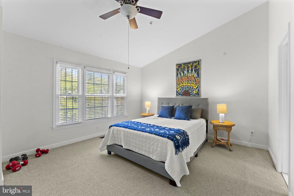 10934 ROCKY MOUNT WAY