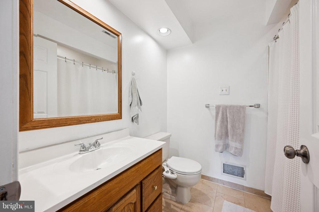 13673 CEDAR CREEK LANE