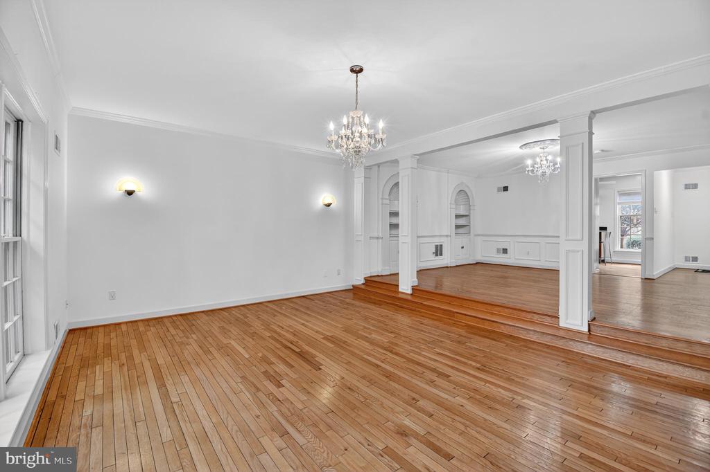 5139 WESTBARD AVENUE Unit: 21