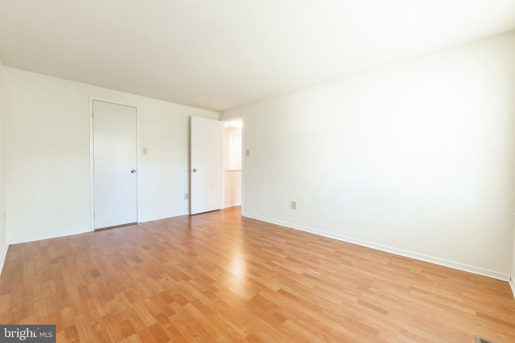12136 BENTRIDGE PLACE