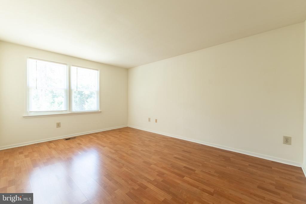 12136 BENTRIDGE PLACE