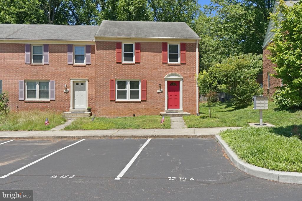 12136 BENTRIDGE PLACE