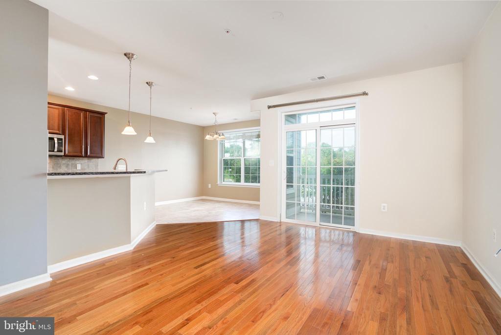 11605 GEORGIA AVENUE Unit: 11605