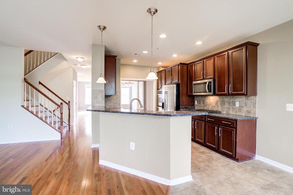 11605 GEORGIA AVENUE Unit: 11605