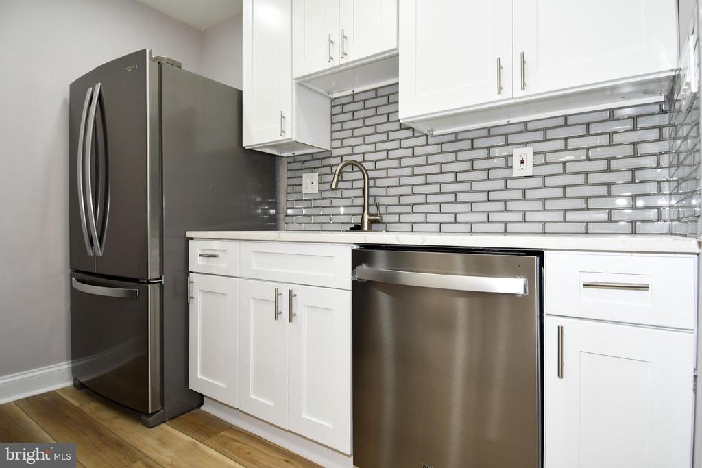 3225 UNIVERSITY BOULEVARD W Unit: 22