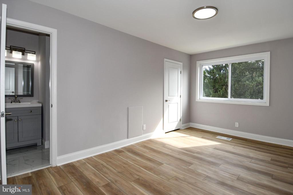 3225 UNIVERSITY BOULEVARD W Unit: 22