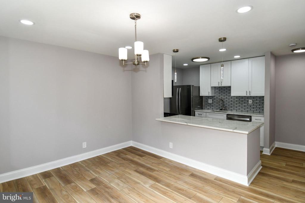 3225 UNIVERSITY BOULEVARD W Unit: 22