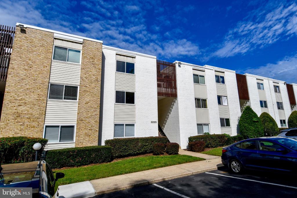 3225 UNIVERSITY BOULEVARD W Unit: 22