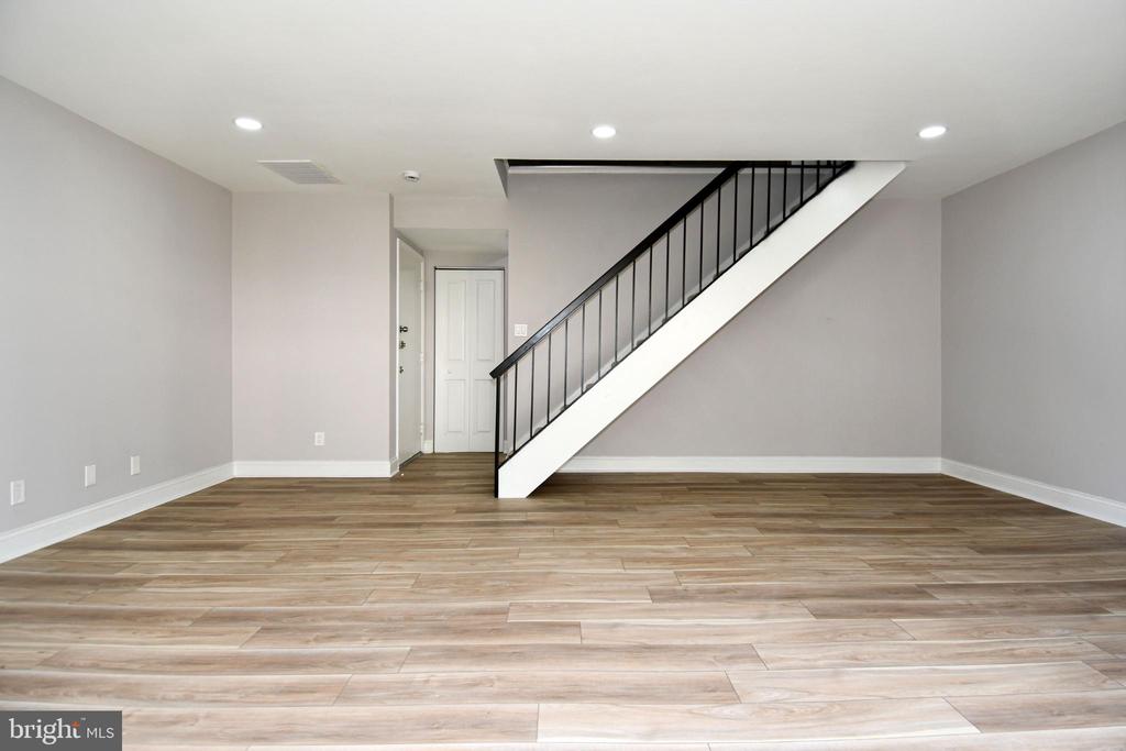3225 UNIVERSITY BOULEVARD W Unit: 22