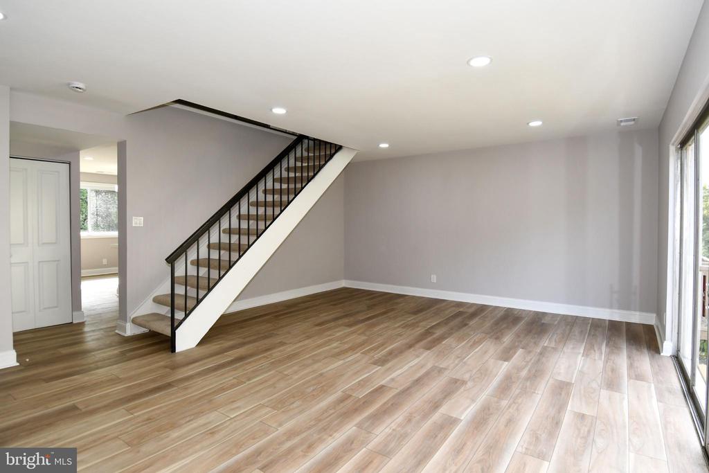 3225 UNIVERSITY BOULEVARD W Unit: 22
